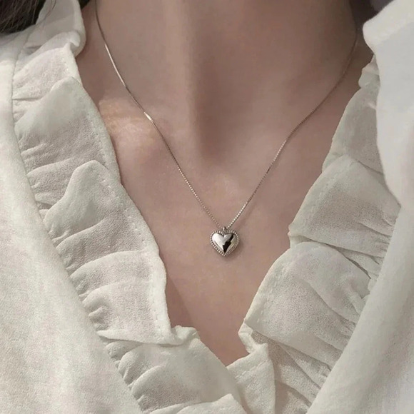 925 Sterling Silver Dainty Heart Pendant Necklace - Picture 1 of 3